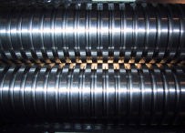 Square edge with blades